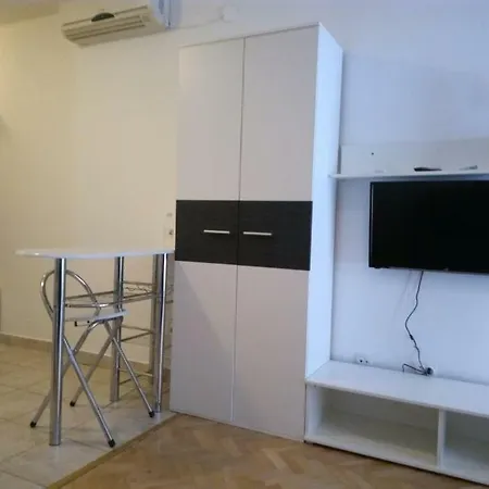 Cosy Single-room App Close To Znjan Beach! Διαμέρισμα *